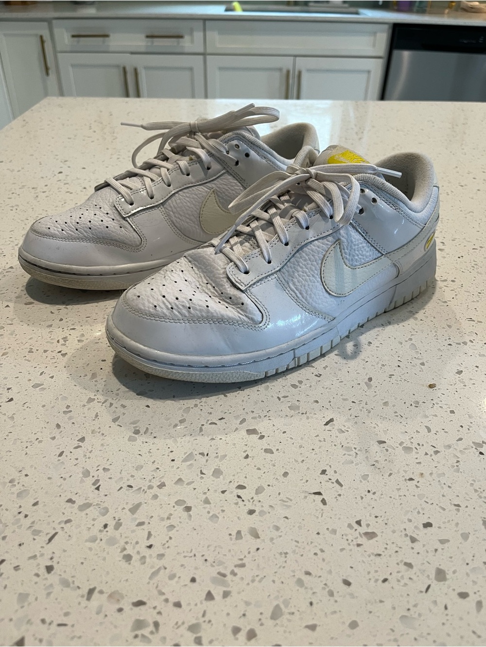 Nike Dunk Low Valentine’s Day Yellow Heart Sz 10W